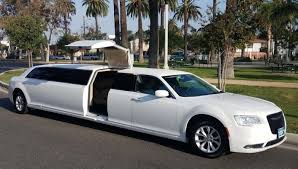 chauffeur car melbourne fleet white stretch limousine 12 seater