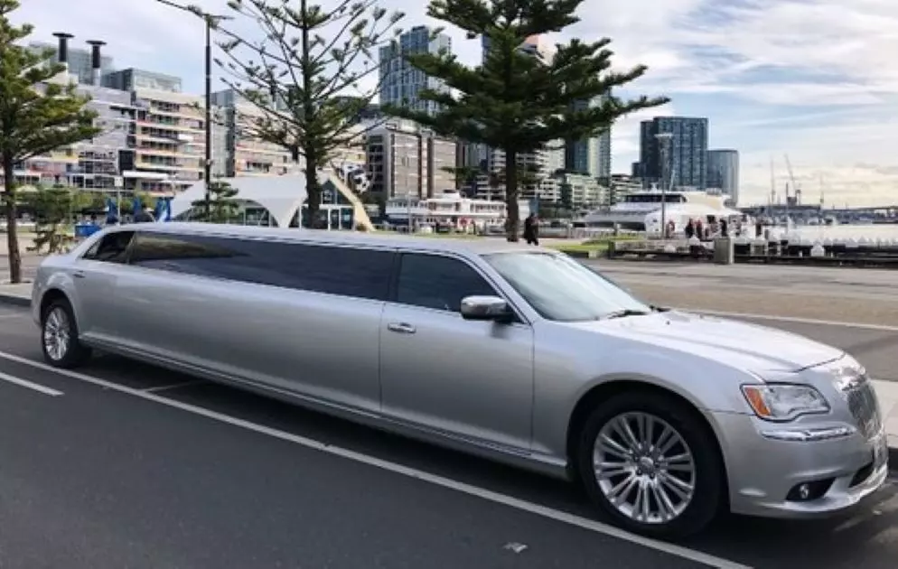 crown prestige limousines fleet chrysler stretch limousine hire service